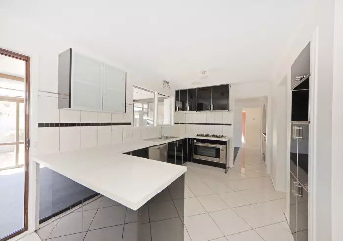 25 Cezanne Crescent, Wheelers Hill, VIC, Wheelers Hill - Thumbnail 5