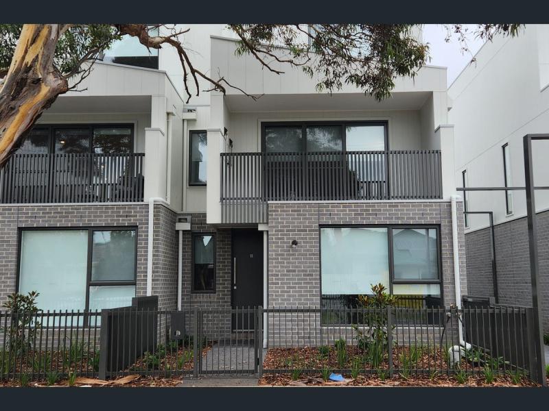 Spacious, Stylish & Perfectly Positioned - Contemporary Family Living in South Kingsville