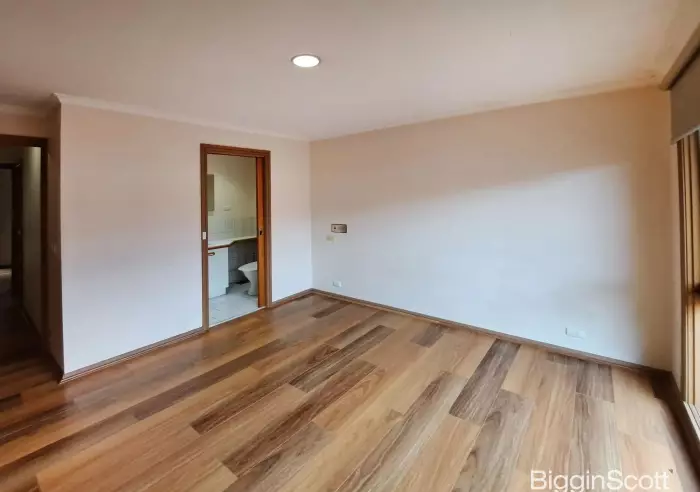 1/6 Dunscombe Avenue, Glen Waverley, VIC, Glen Waverley - Thumbnail 6