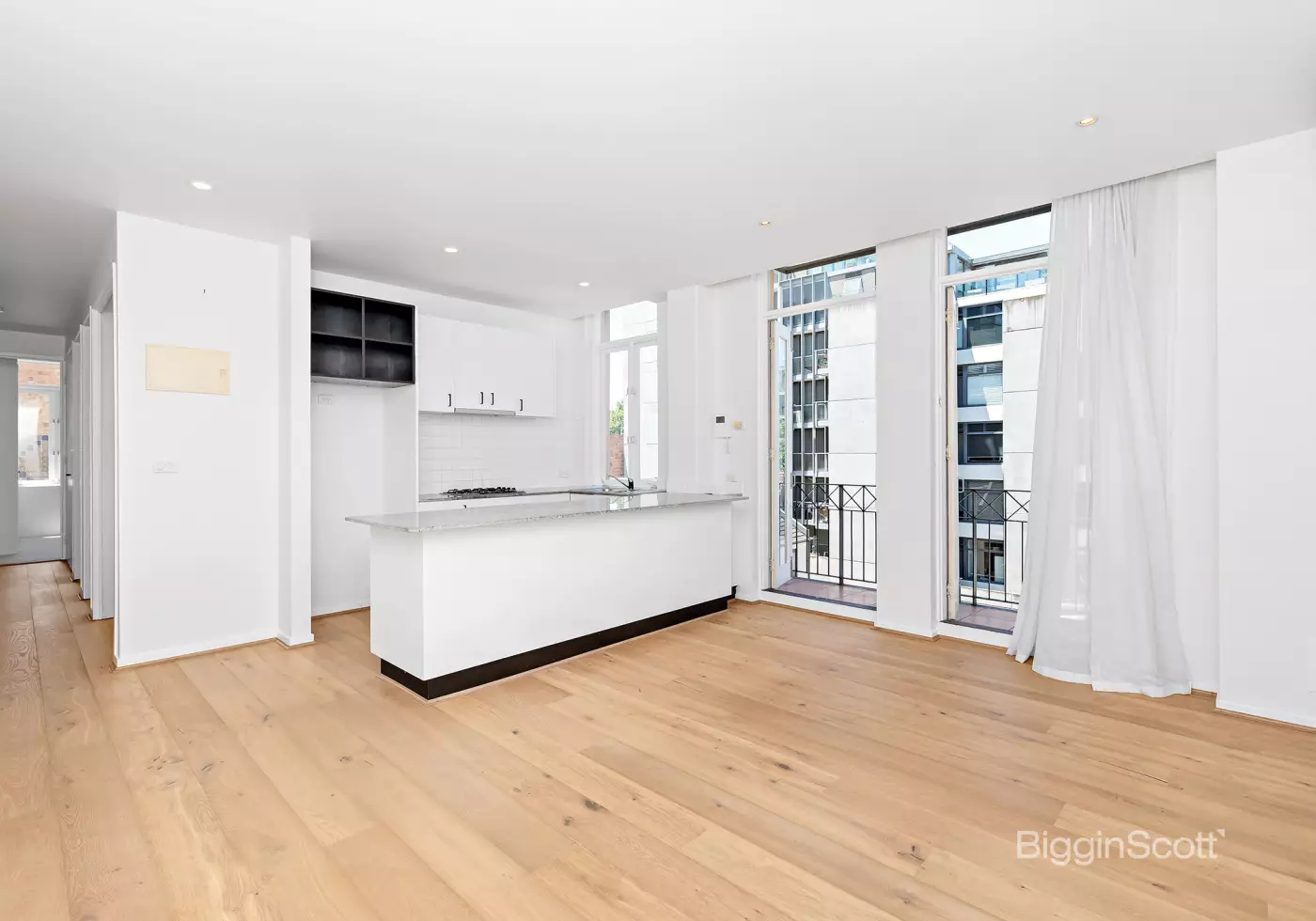 17/322 Albert Street, East Melbourne, VIC, East Melbourne - Thumbnail 2