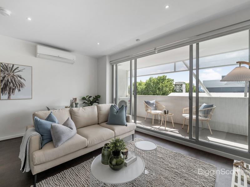 INNER-CITY CONVENIENCE WITH SPACE, LIGHT AND SECURITY