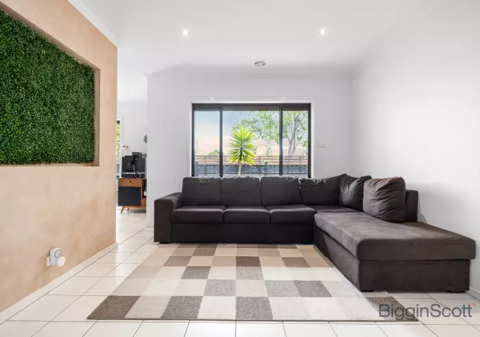 8 Whyalla Gardens, Tarneit, VIC, Tarneit - Thumbnail 6