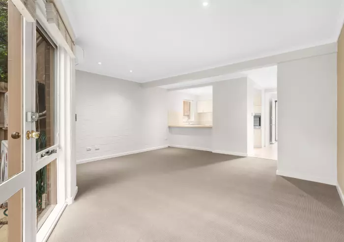 3/37 Farnham Street, Flemington, VIC, Flemington - Thumbnail 3