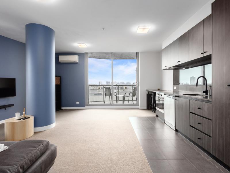 Furnished Prahran Living Awaits!