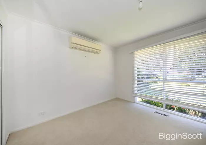 10 Magid Avenue, Wheelers Hill, VIC, Wheelers Hill - Thumbnail 4
