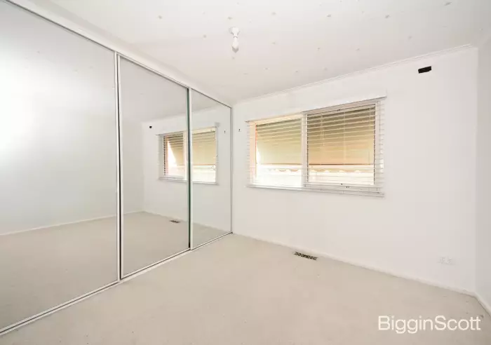10 Magid Avenue, Wheelers Hill, VIC, Wheelers Hill - Thumbnail 5