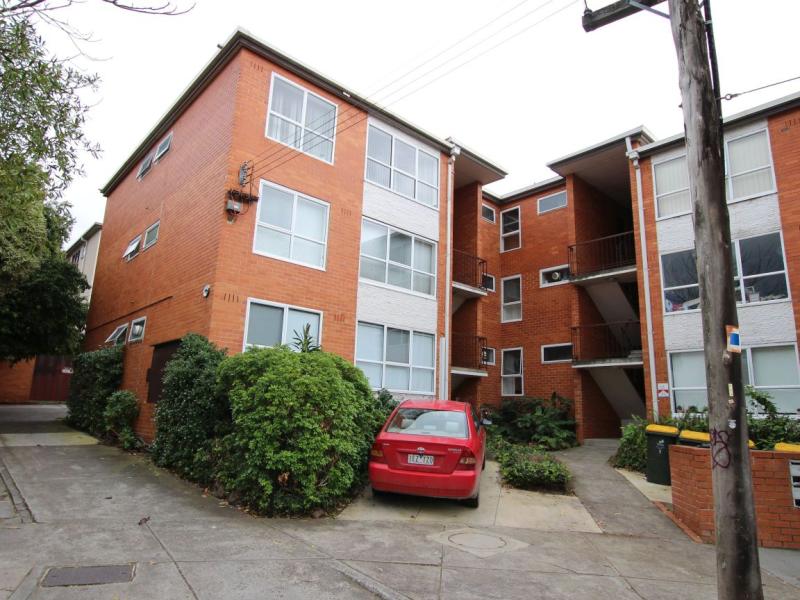 Conveniently Located 1 Bedroom Apartment!