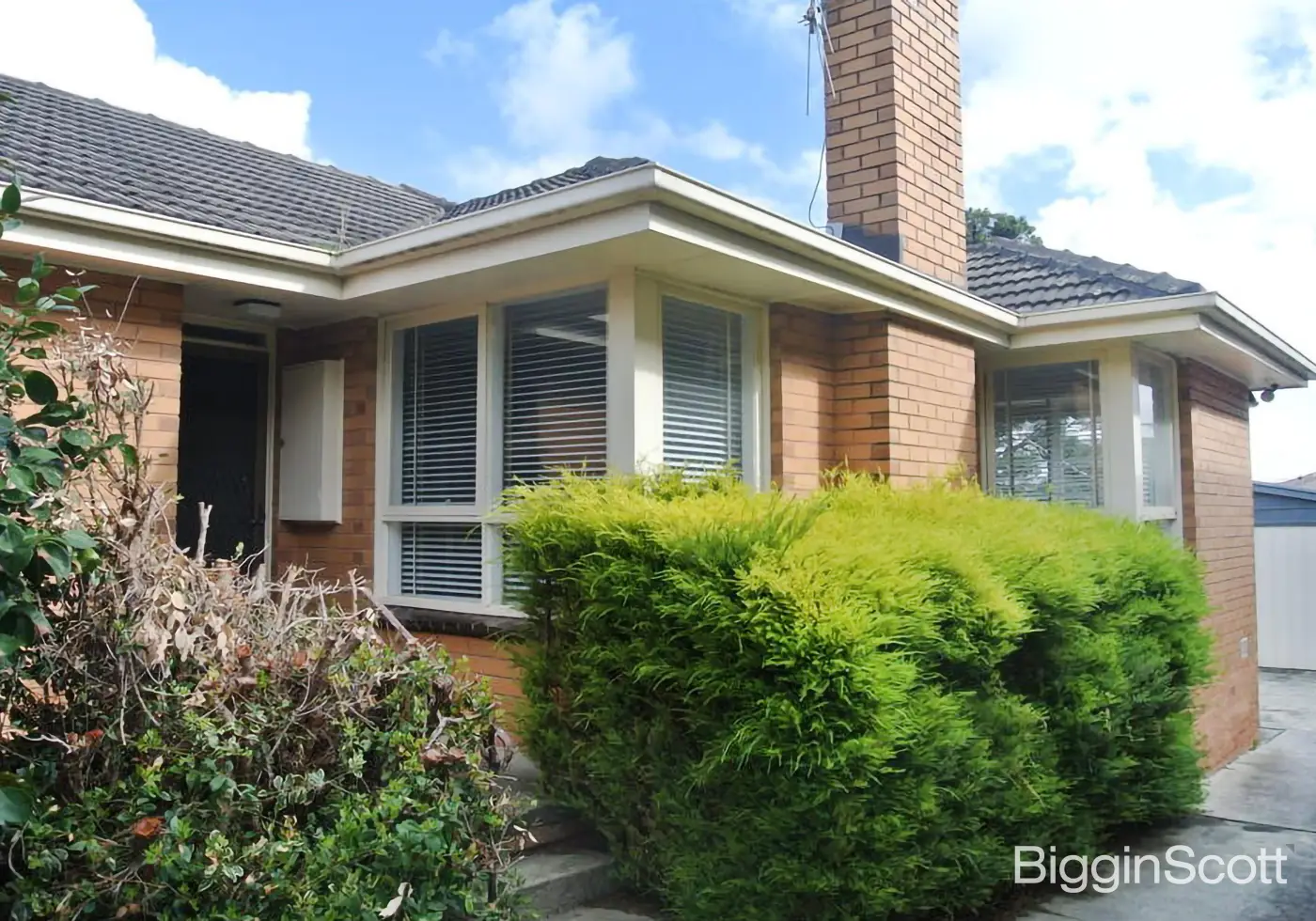 37 Lindisfarne Drive, Burwood East, VIC, Burwood East - Thumbnail 2