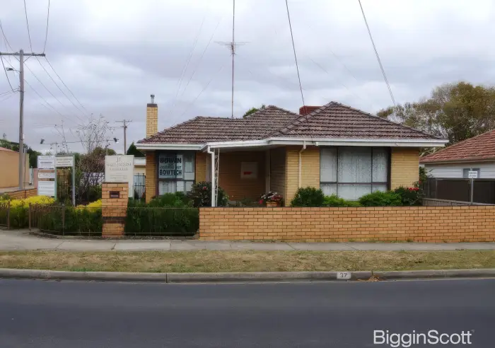 37 Harold Street, Wendouree, VIC, Wendouree - Thumbnail 3