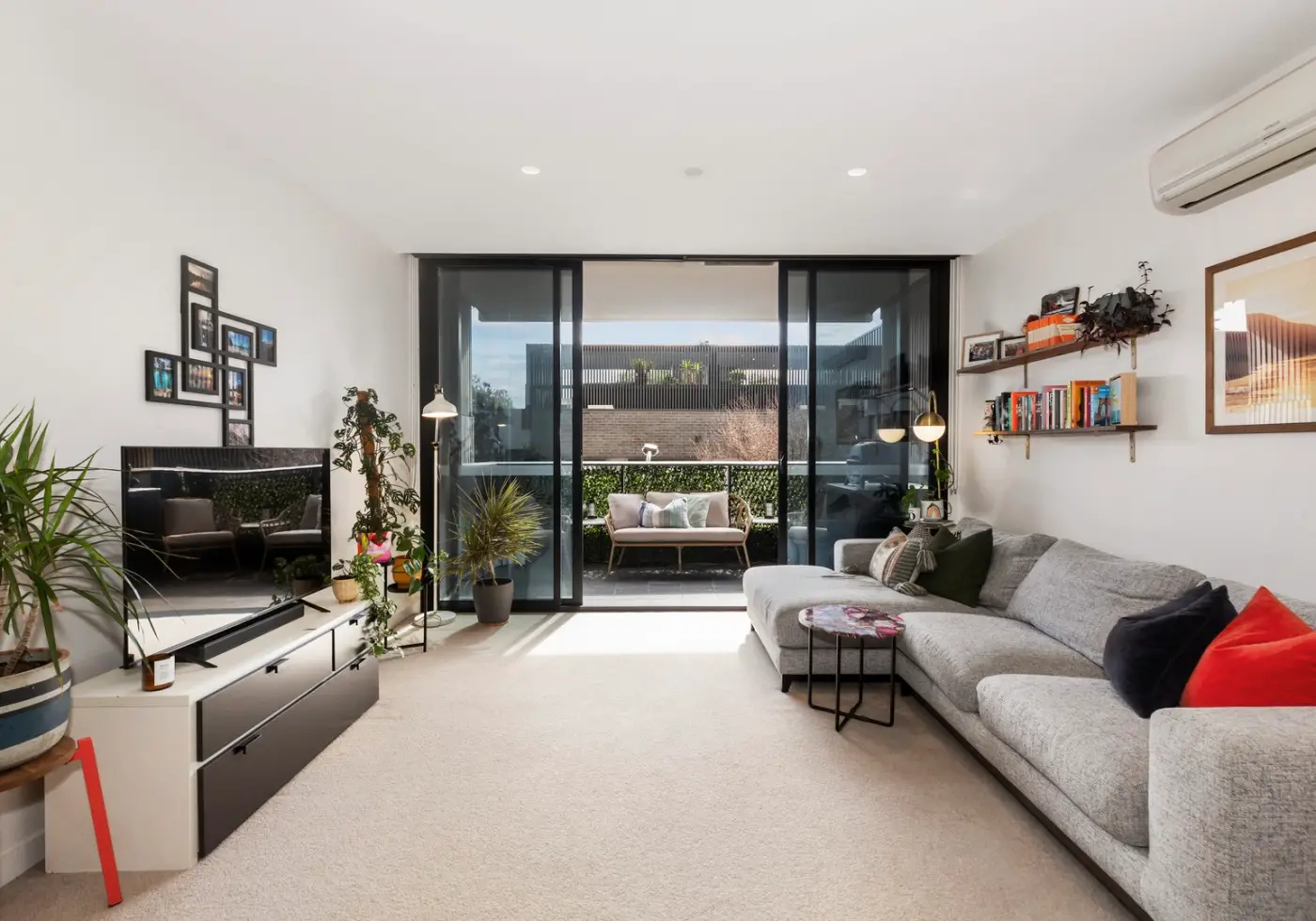 104/1 Kennedy Avenue, Richmond, VIC, Richmond - Thumbnail 2
