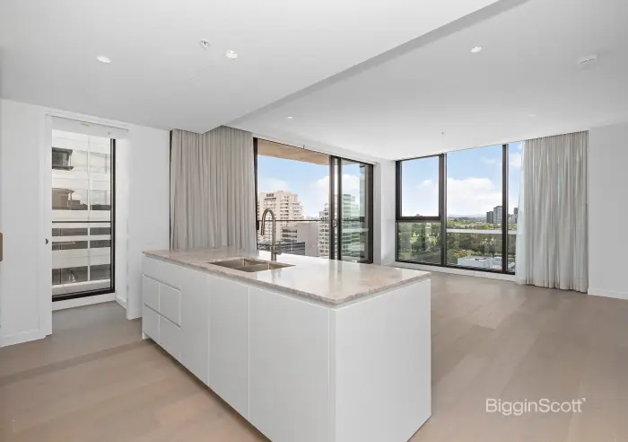 1302/8 Louise Street, Melbourne, VIC, Melbourne - Thumbnail 3