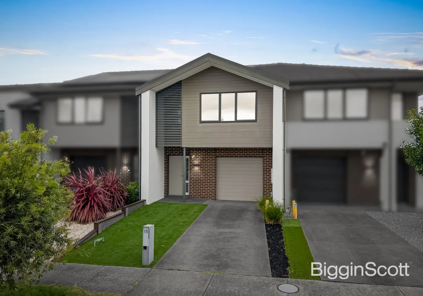 15 Panorama Drive, Wantirna South, VIC, Wantirna South - Thumbnail 2