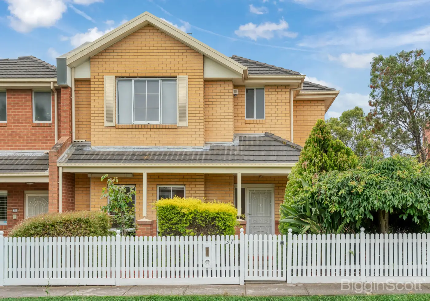 37 Village Way, Maribyrnong, VIC, Maribyrnong - Thumbnail 2