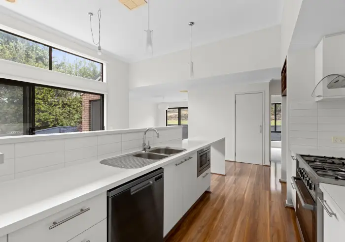 102 Province Boulevard, Highton, VIC, Highton - Thumbnail 3