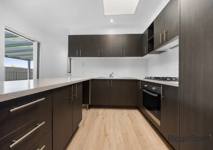 1/19 Larson Avenue, Tarneit, VIC, Tarneit - Thumbnail 6