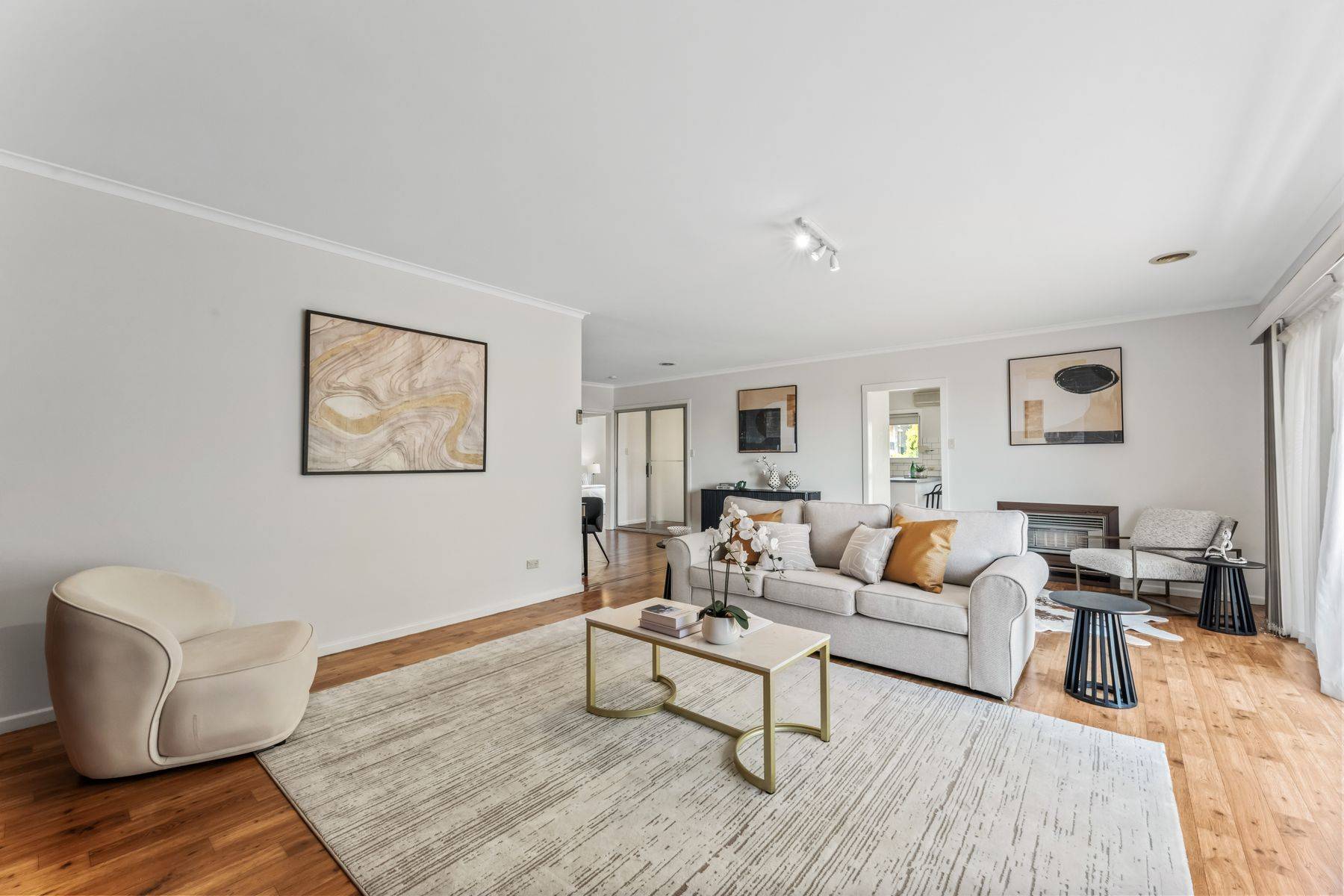 15 Rathmullen Quadrant, Doncaster VIC 3108, Doncaster - Thumbnail 2