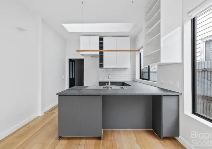 29 Glover Street, South Melbourne, VIC, South Melbourne - Thumbnail 3