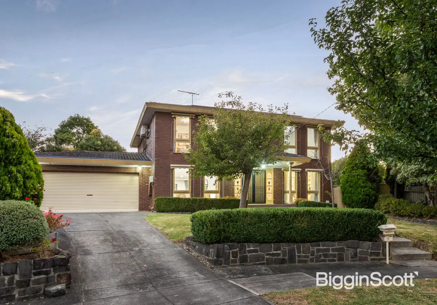 5 Regency Place, Doncaster East, VIC, Doncaster East - Thumbnail 2