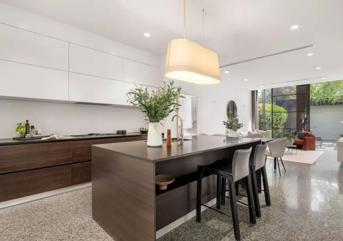77 Raleigh Street, Windsor, VIC, Windsor - Thumbnail 3