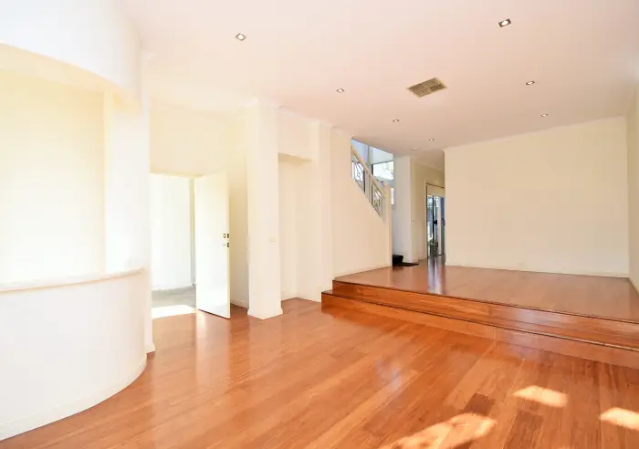 33 Australis Circuit, Port Melbourne, VIC, Port Melbourne - Thumbnail 5