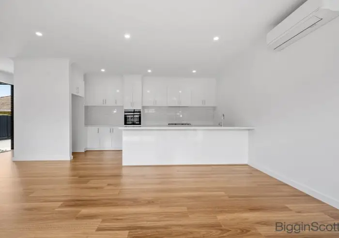 2/70 Mitchell Street, Maidstone, VIC, Maidstone - Thumbnail 6