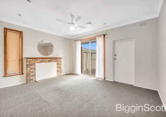 38 Lindenow Street, Maidstone, VIC, Maidstone - Thumbnail 4