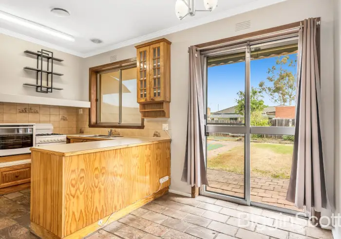 38 Lindenow Street, Maidstone, VIC, Maidstone - Thumbnail 3