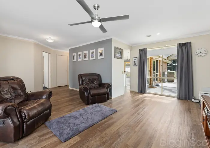 15 Caddy Drive, Creswick, VIC, Creswick - Thumbnail 4