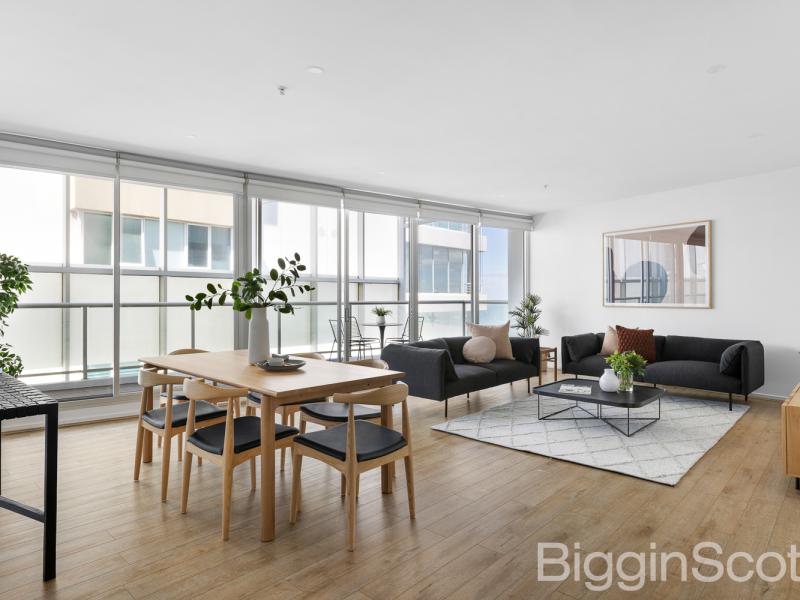 Oversized Beachfront Apartment
