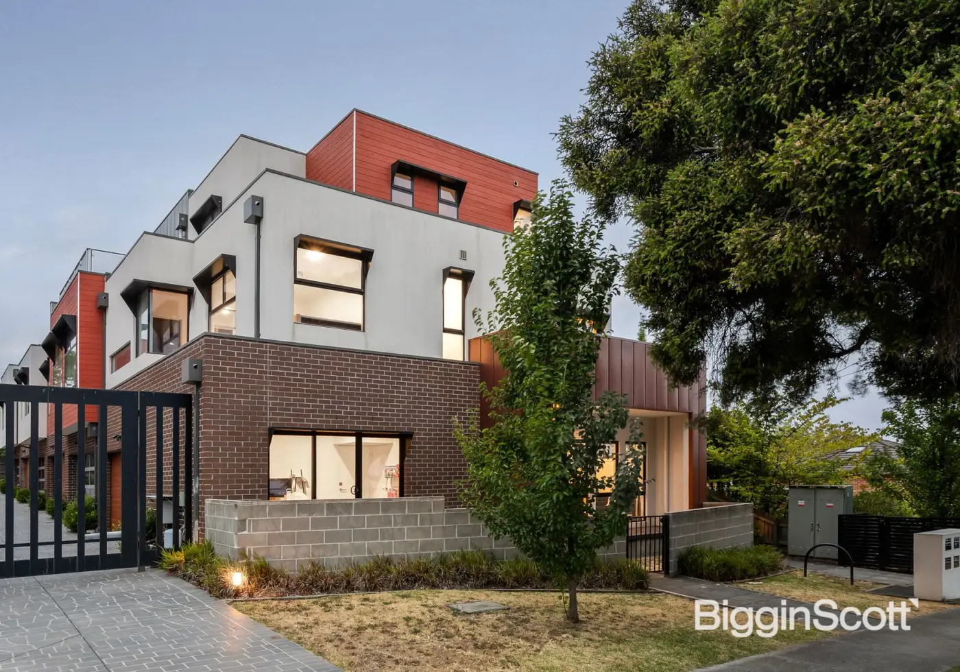 15/13-15 May Street, Doncaster East, VIC, Doncaster East - Thumbnail 2