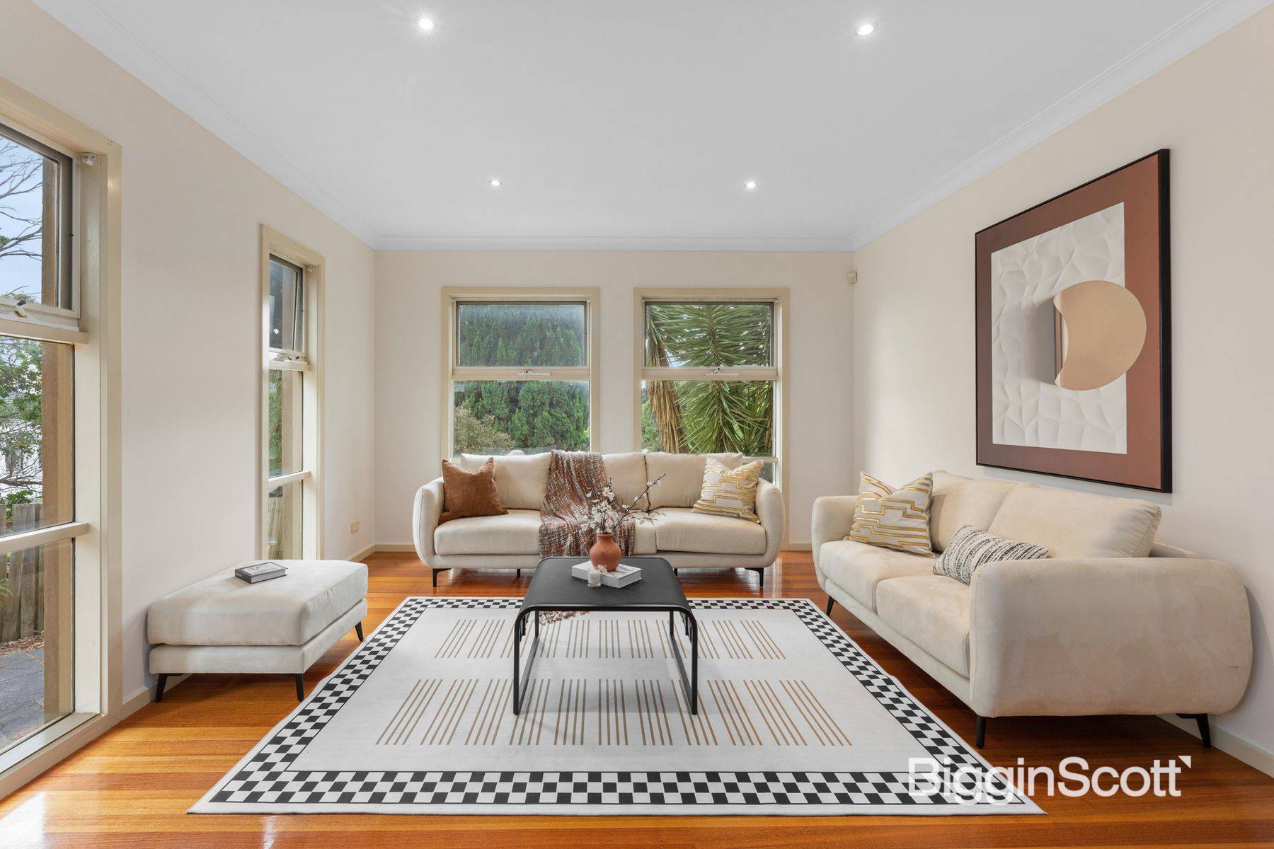 1/1 Arnold Grove, Doncaster VIC 3108, Doncaster - Thumbnail 2