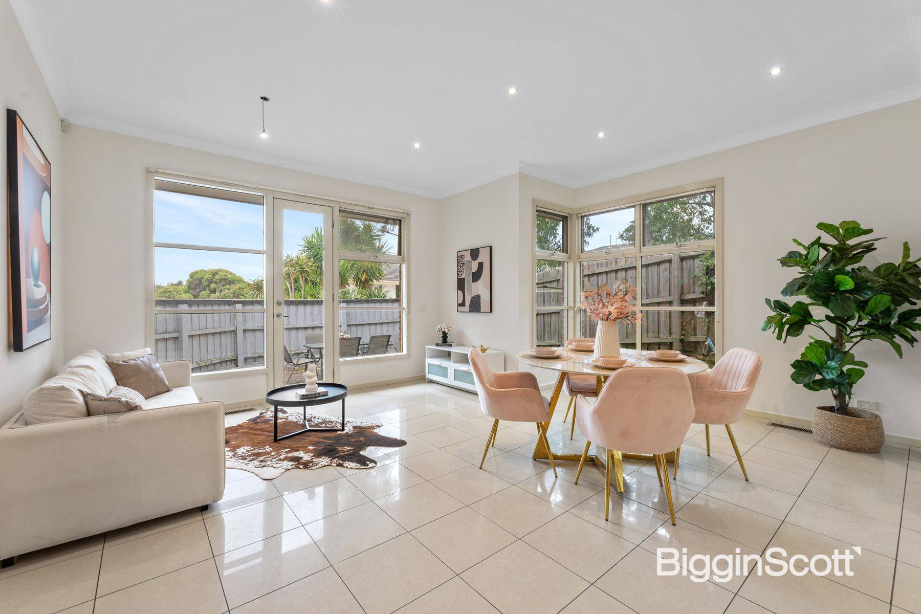1/1 Arnold Grove, Doncaster VIC 3108, Doncaster - Thumbnail 3