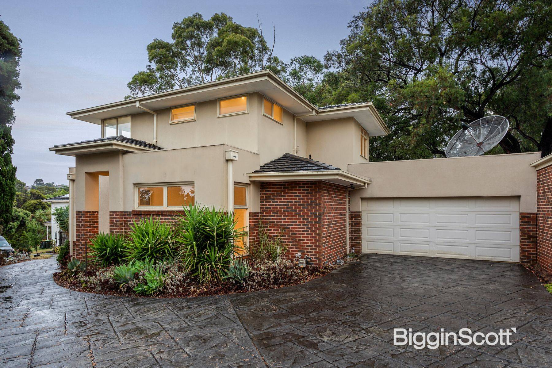 1/1 Arnold Grove, Doncaster VIC 3108