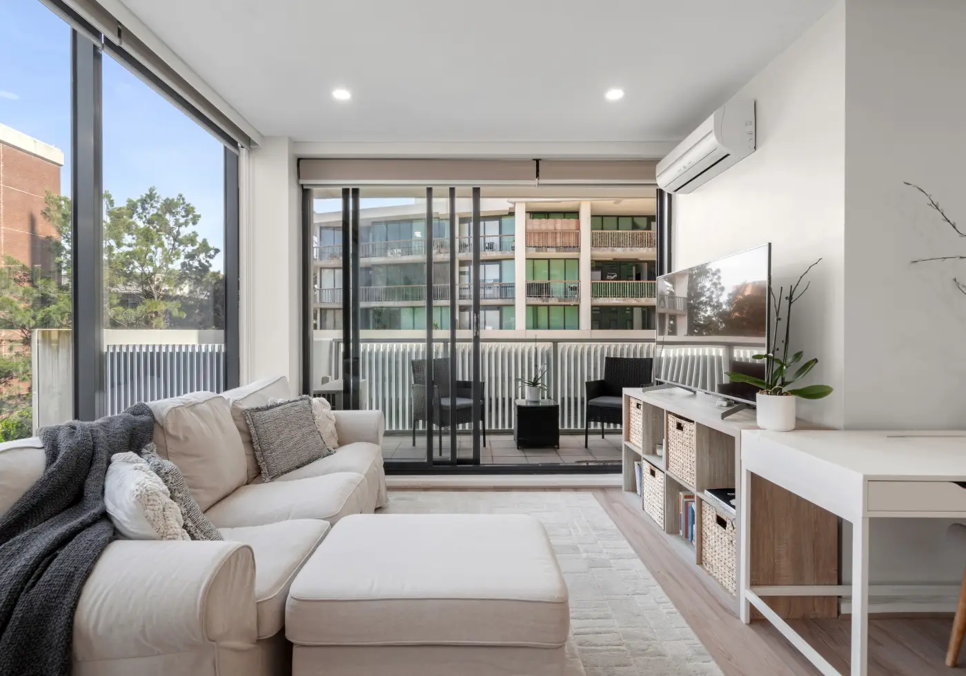 501/594 St Kilda Road, Melbourne, VIC, Melbourne - Thumbnail 2