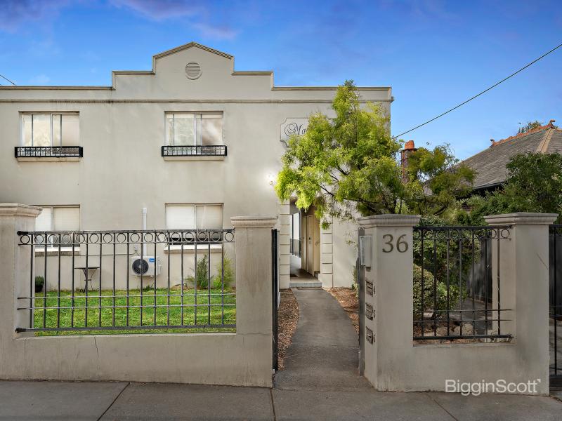 FULLY RENOVATED GROUND-FLOOR CONVENIENCE