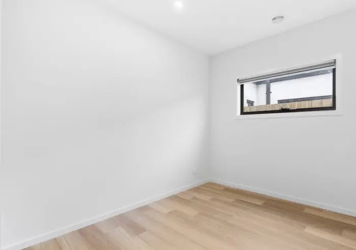 17 Sparrowhawk Crescent, Deanside, VIC, Deanside - Thumbnail 6