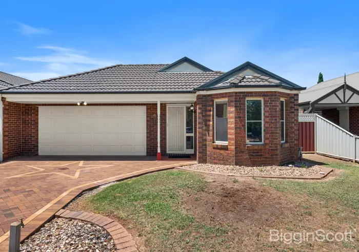 9 Netherton Place, Caroline Springs, VIC, Caroline Springs - Thumbnail 3
