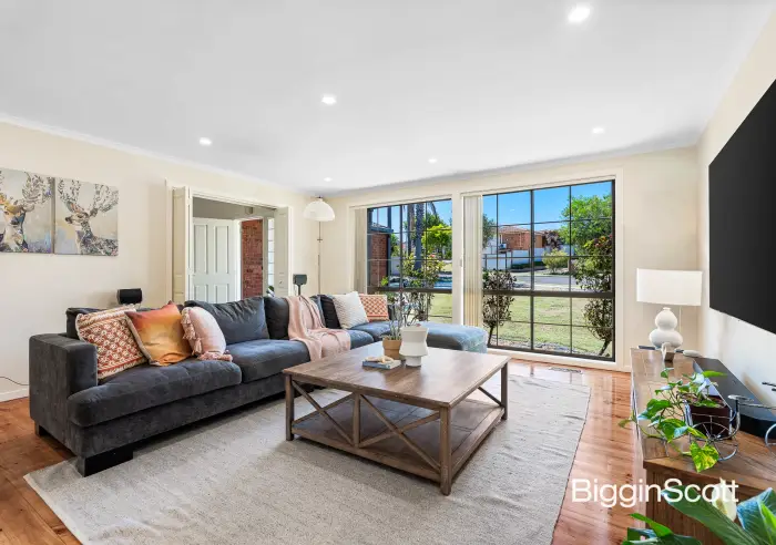 8 Monica Close, Endeavour Hills, VIC, Endeavour Hills - Thumbnail 3