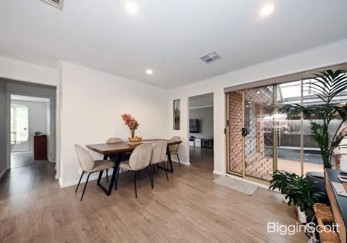 225 Dandelion Drive, Rowville, VIC, Rowville - Thumbnail 5