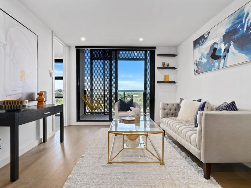 Spacious & Modern Apartment with Great Location