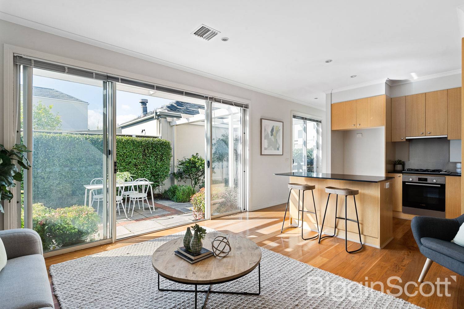 7 The Crescent, Port Melbourne VIC 3207, Port Melbourne - Thumbnail 5