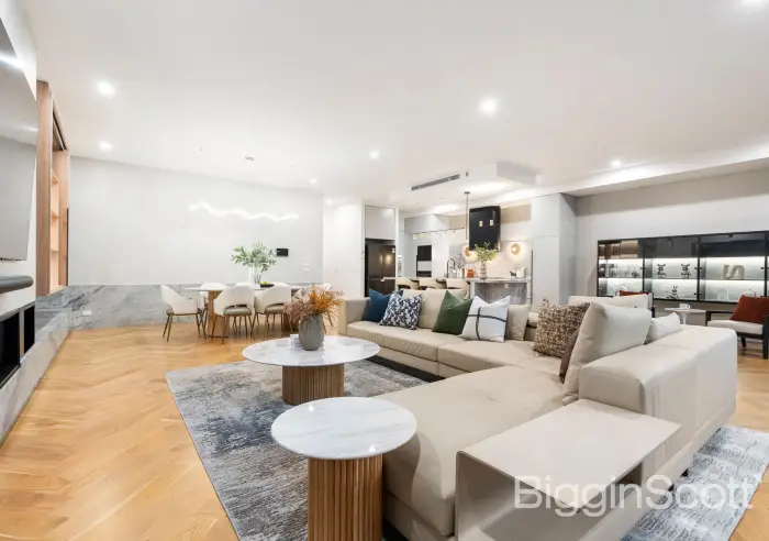 6 Minaki Avenue, Doncaster East, VIC, Doncaster East - Thumbnail 3