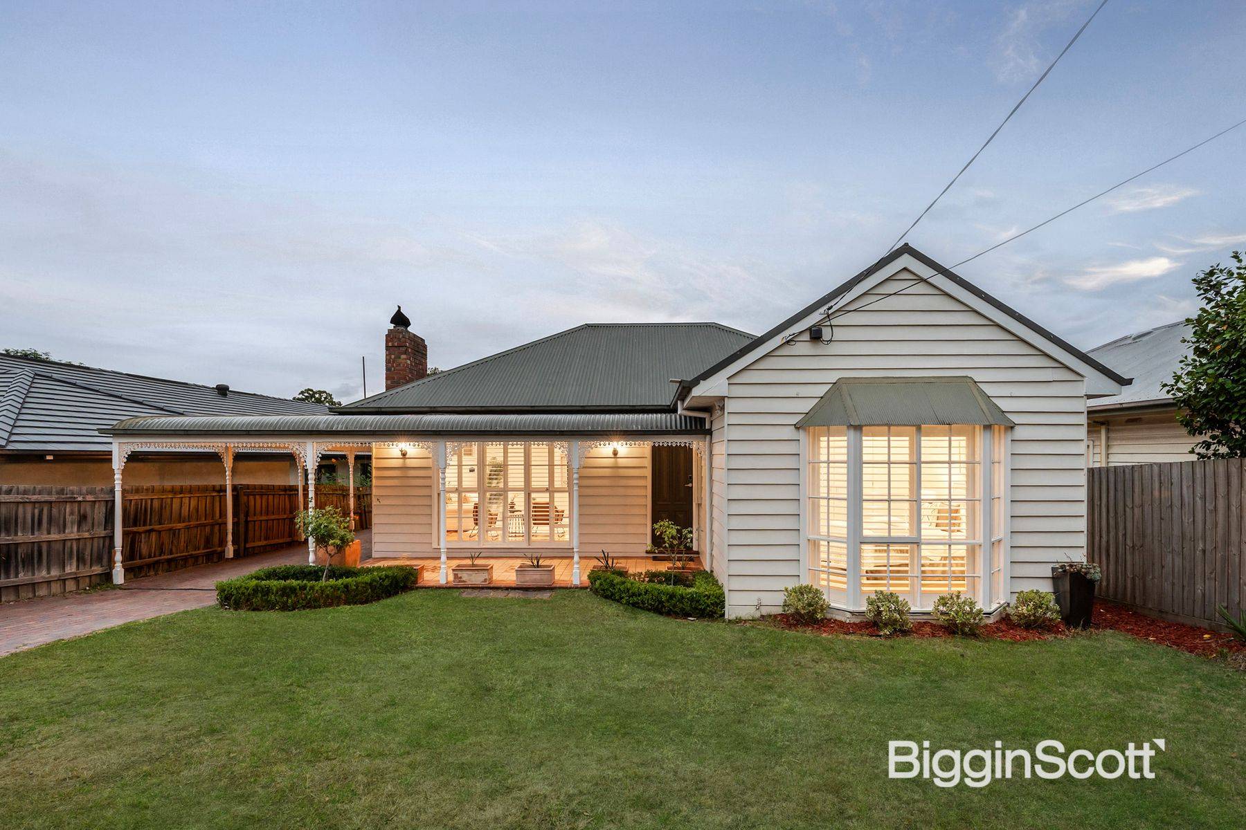 4 Mckeon Road, Mitcham VIC 3132