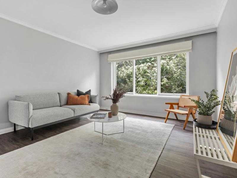 Sun-filled Style for an Easy Lifestyle