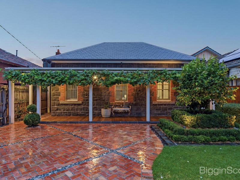 Timeless Elegance Meets Contemporary Family Luxury 