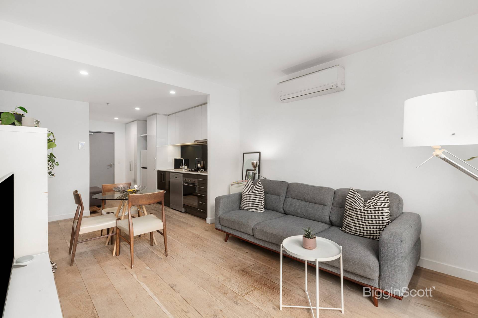 108/10 Bromham Place, Richmond - Thumbnail 3