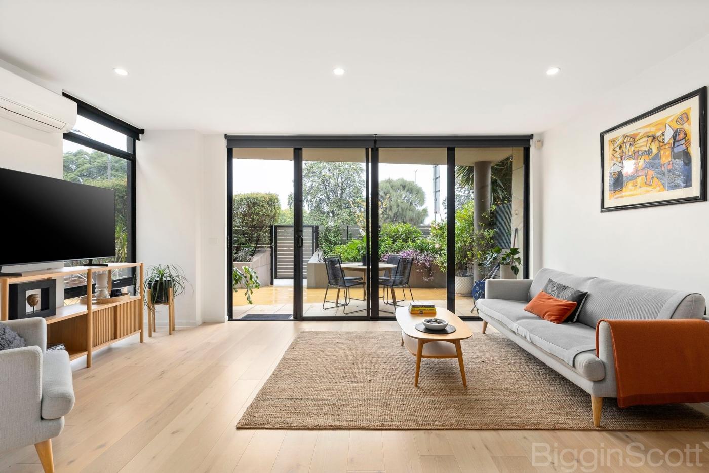 4/129-133 Ormond Esplanade, Elwood, VIC, Elwood - Image 1