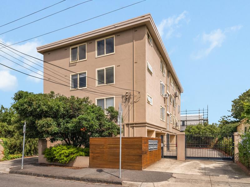 Effortless Living in a Prime Brunswick Location