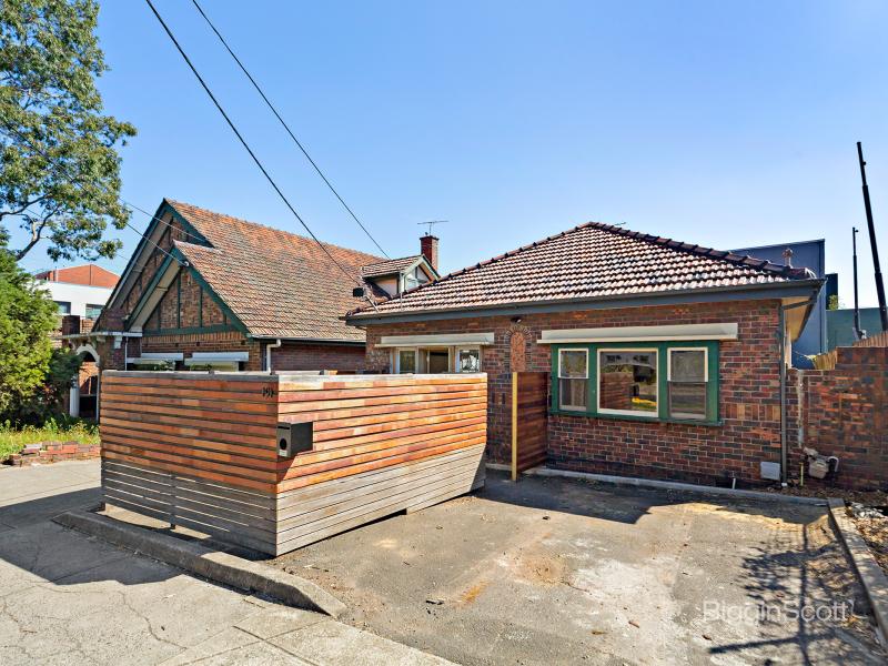 Newly Renovated Period Home Opposite Westfield Reserve