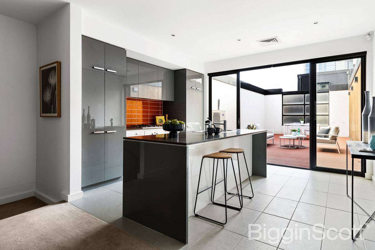 4 Stokehold Mews, Docklands VIC 3008, Docklands - Thumbnail 2